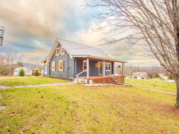 995 Lovelace Rd, Fall Branch, TN 37656