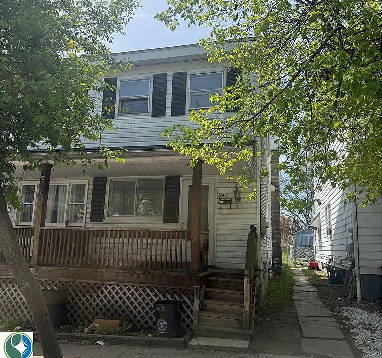 243 Stanton St