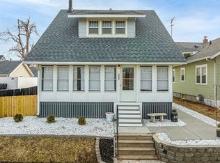 1413 3rd St SW, Cedar Rapids, IA 52404