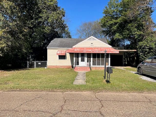 1st image of 126 W Cherry Dr