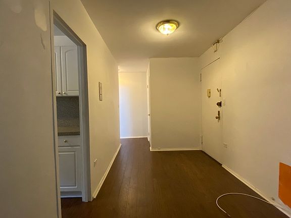 4th image of 122 Ashland Pl APT 4K