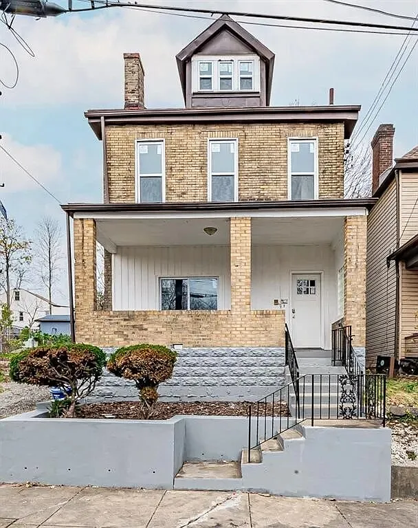 522-1 Freeland St photo 1