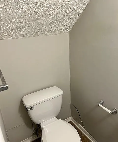 465 Hickory Hill Dr — Photo 15