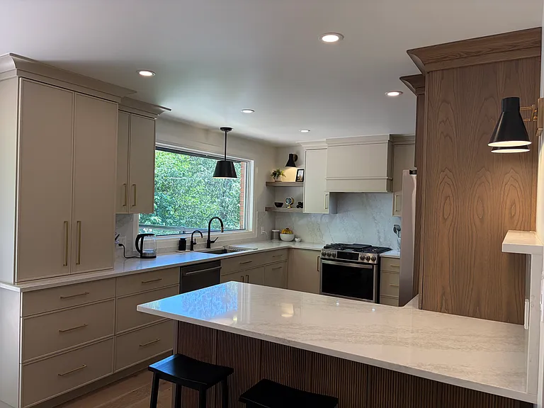 131 Renaud Dr — Photo 6