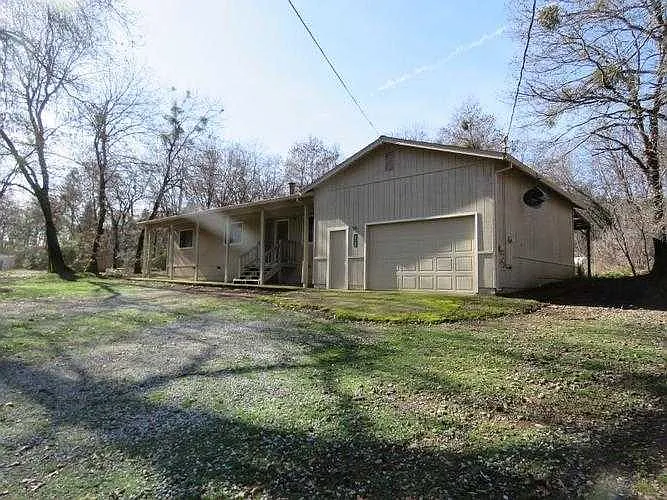 18134 Minina Ln photo 1