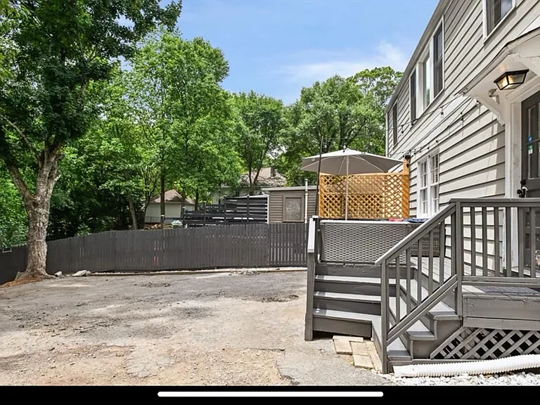 205 Lindbergh Dr NE — Photo 19