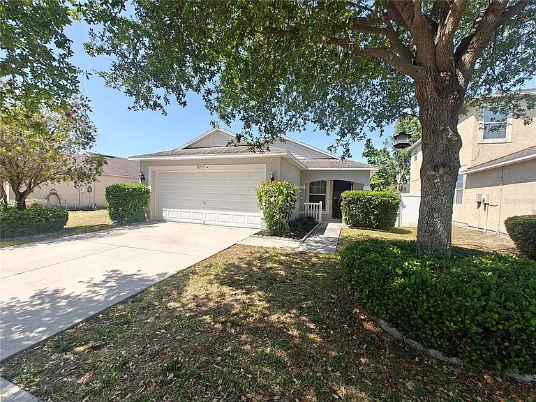 8225 Summer Wood Ln — Photo 26