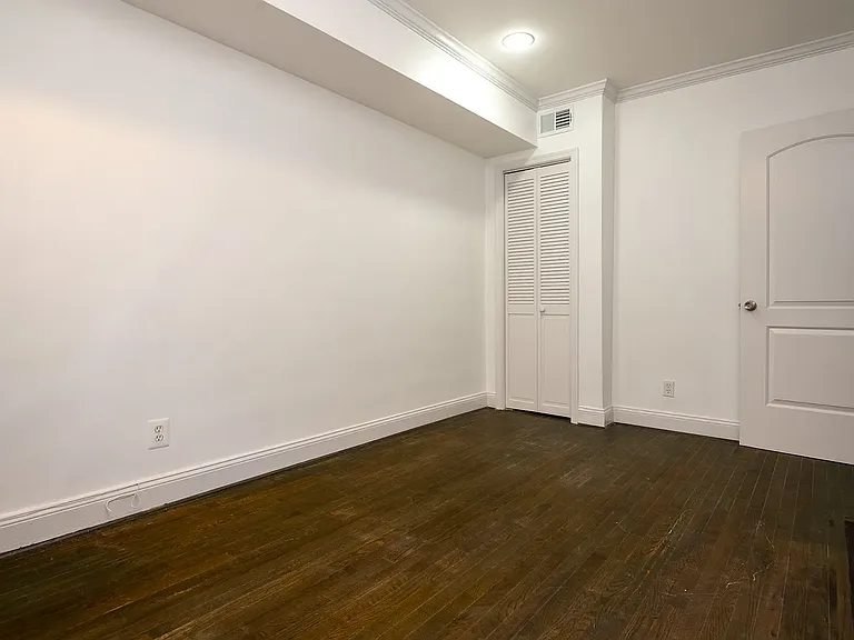 1821 Providence St NE #4 — Photo 9