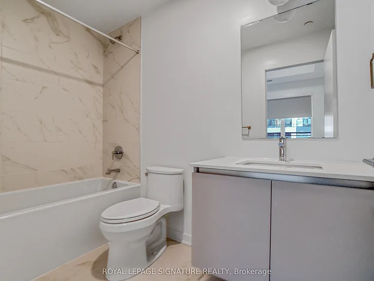 395 Dundas St W #222 — Photo 15
