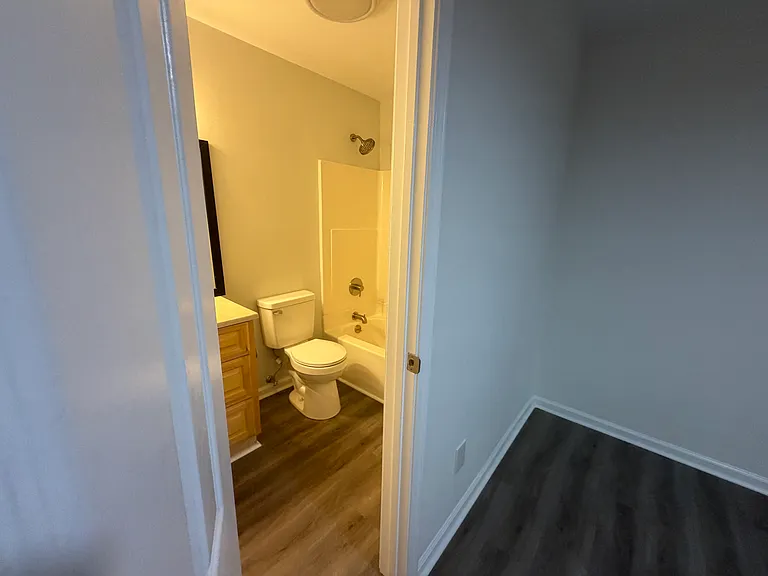107 Weatherstone Dr #B — Photo 16