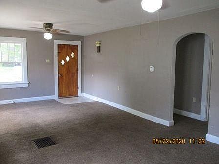 2nd image of 2228 W 9th St