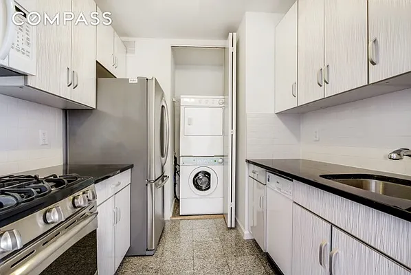 Rented by Compass | media 6