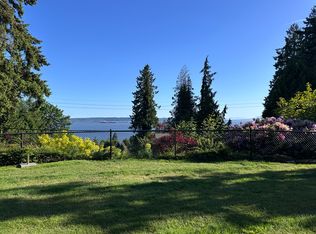 3241 Thompson Cres, West Vancouver, BC V7V3E6