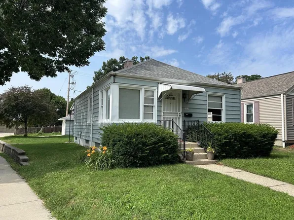 1818 E Fernwood AVENUE, Milwaukee, WI 53207