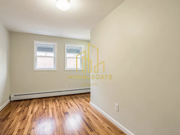 406 S 15th St #22 — Photo 3