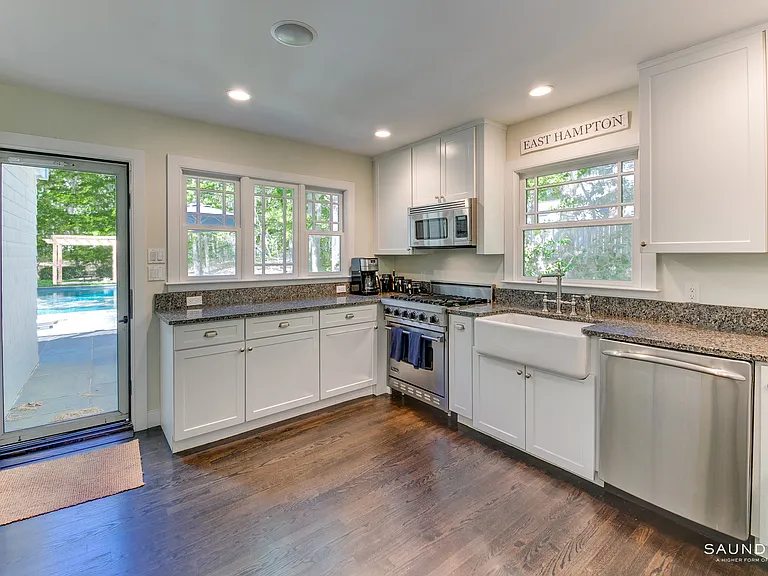 25 Oyster Pond Ln — Photo 7
