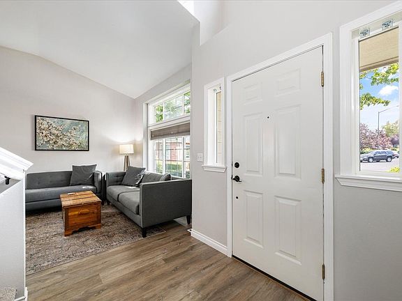 4th image of 184 Newhaven Pl