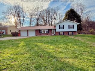 749 Grandview Ave, Point Pleasant, WV 25550