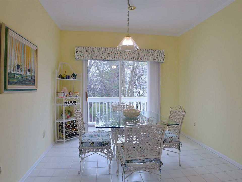 2nd image of 1103 Fawnridge Pl #1103