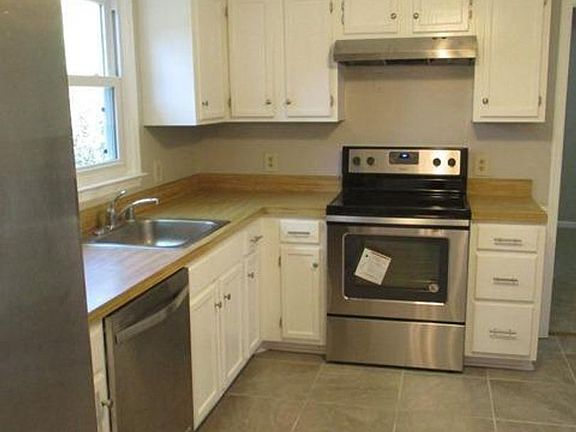 5th image of 5588 Marshall House Ct