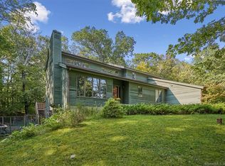 22 Indian Hill Rd, Redding, CT 06896