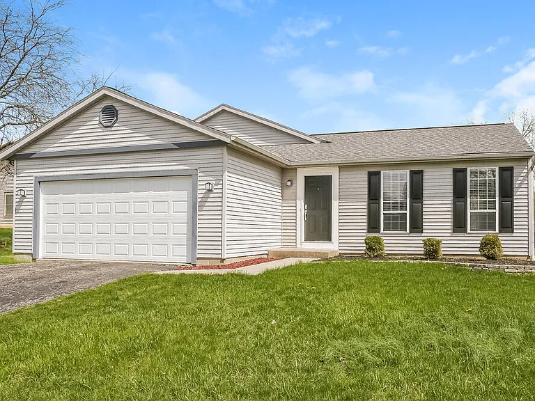 3150 Plainfield Ct — Photo 1