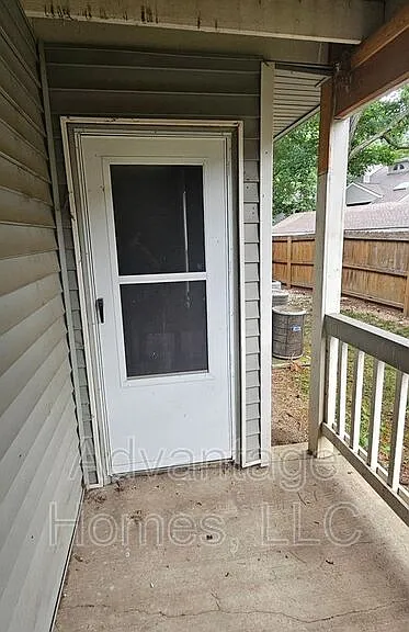 8793 W 106th Ter — Photo 13