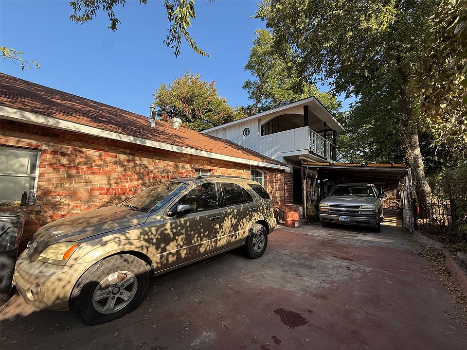 2nd image of 235 W Suffolk Ave