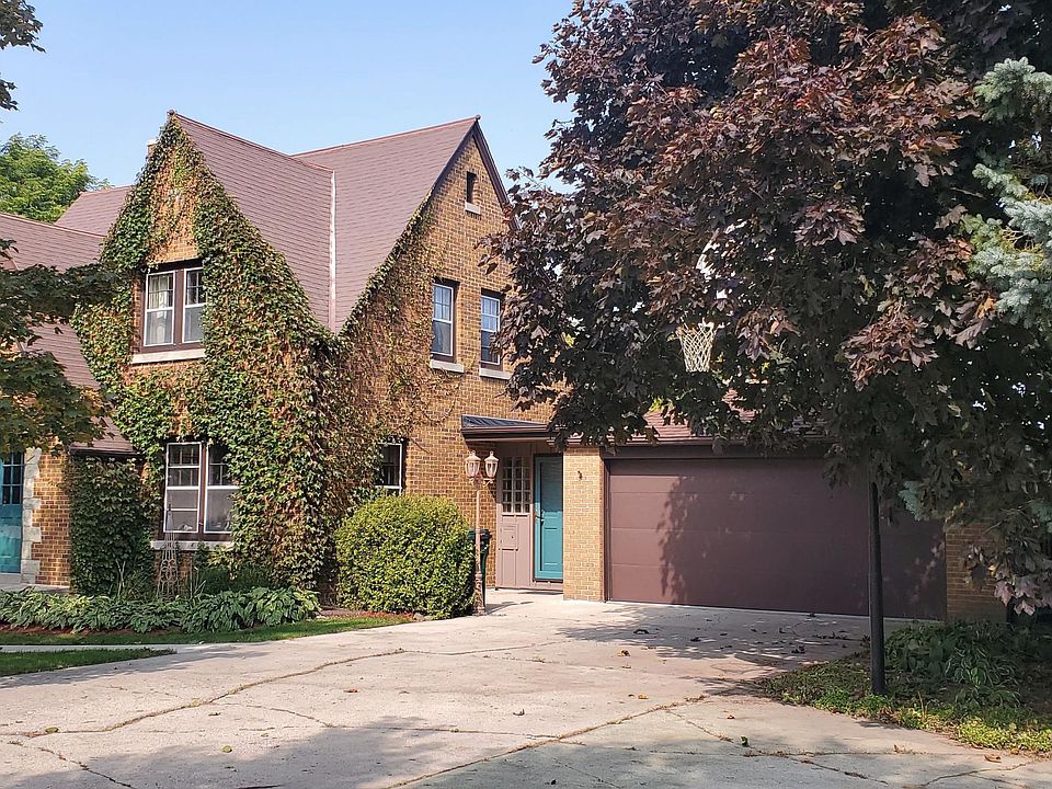 1st image of 1134 W Grand Ave