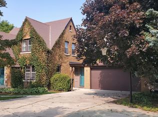 1134 W Grand Ave, Port Washington, WI 53074