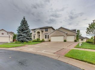 7225 Yuma Ln N, Maple Grove, MN 55311