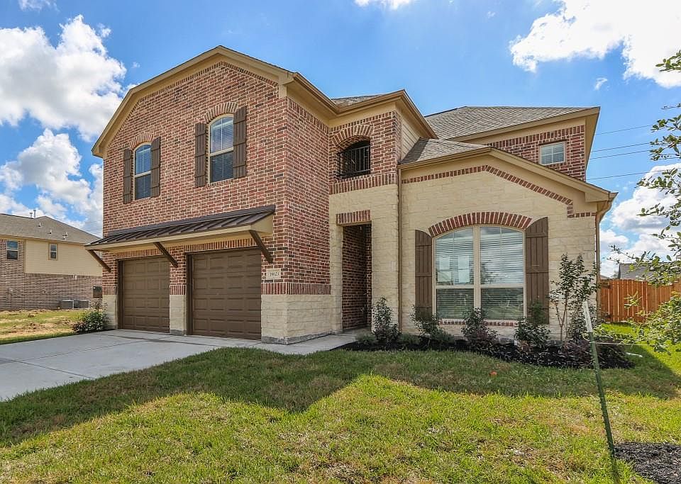 1st image of 18623 Windy Knoll Way
