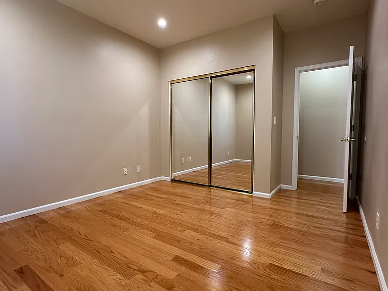 Upstairs bedroom 2