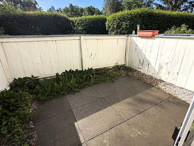 335 Ledgewood Cir #104 — Photo 4