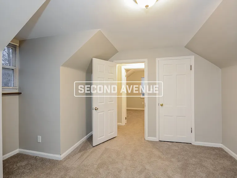 3052 Worthington Ave — Photo 8