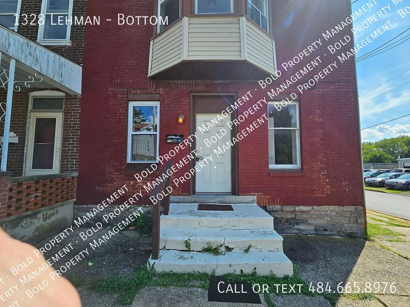 Lebanon 3 bedroom 1 bath first-floor home with updated kitchen — Photo 1