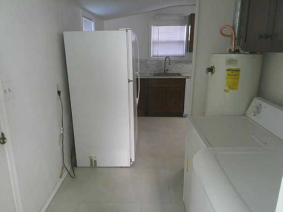 5th image of 1204 SE Frazer Pl