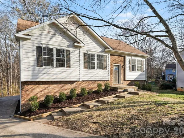 14716 Peridot Ct, Pineville, NC 28134