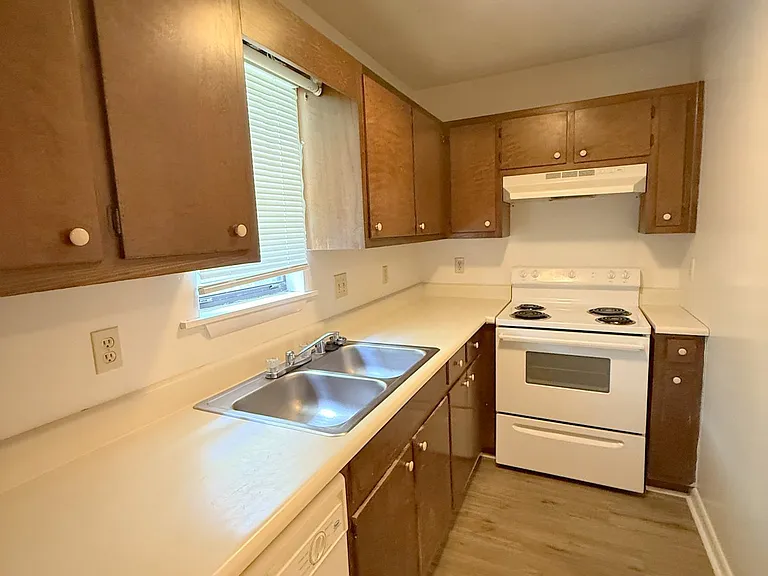116D Michael Ave — Photo 10