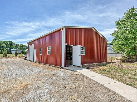 4th image of 3556 Walling Dr #2