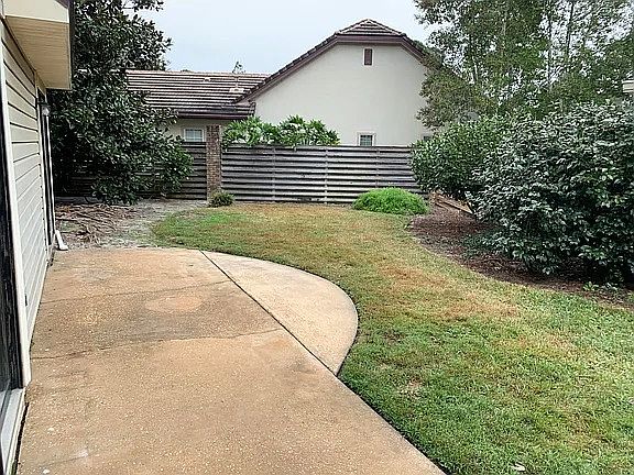 4th image of 1243 Deerwood Dr