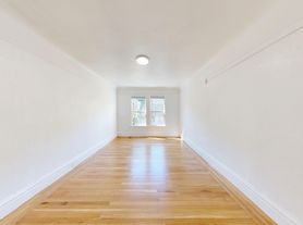 957 Hayes Street, 2 Bedroom 1 Bath