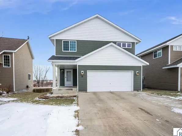 71 Benson Trl, North Mankato, MN 56003