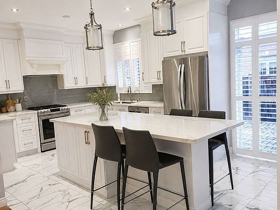 3rd image of 456 La Rocca Ave