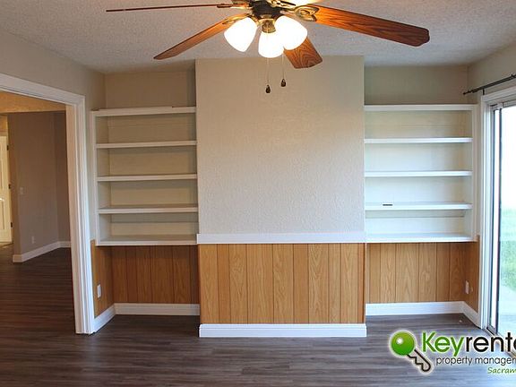 5th image of 3414 Surrey Ct
