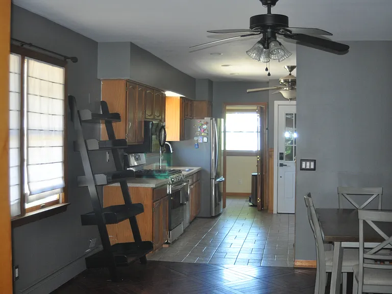 59 Burnside Ave #2 — Photo 7