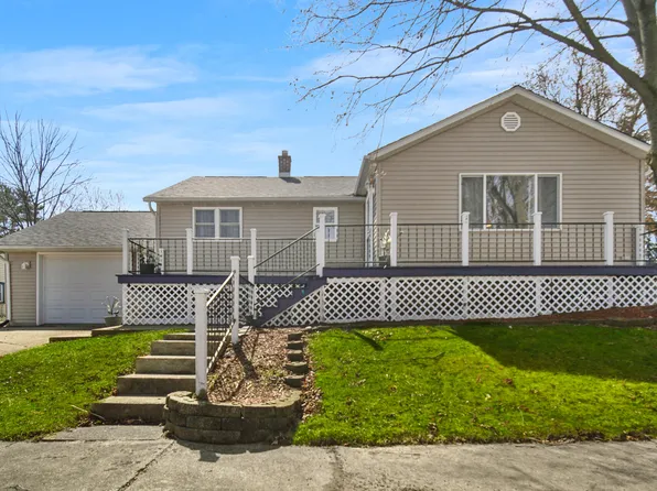 806 W 11th St, La Porte, IN 46350