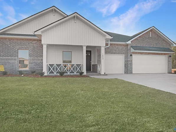 22549 Donahue Rd, Athens, AL 35613