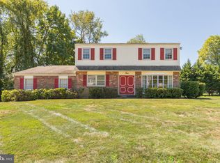 3 Parkwynne Rd, Broomall, PA 19008