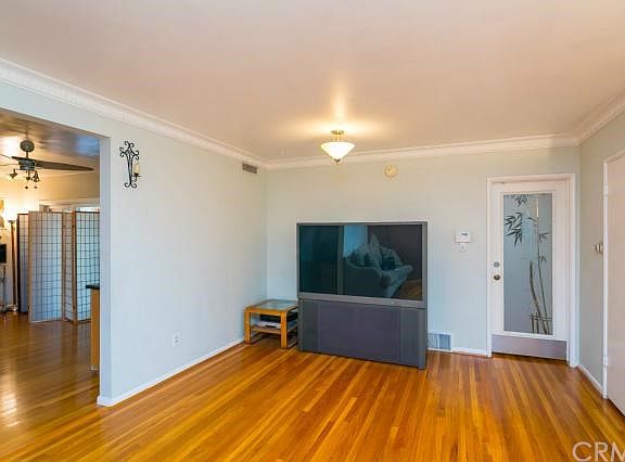 5th image of 2429 Charnwood Ave